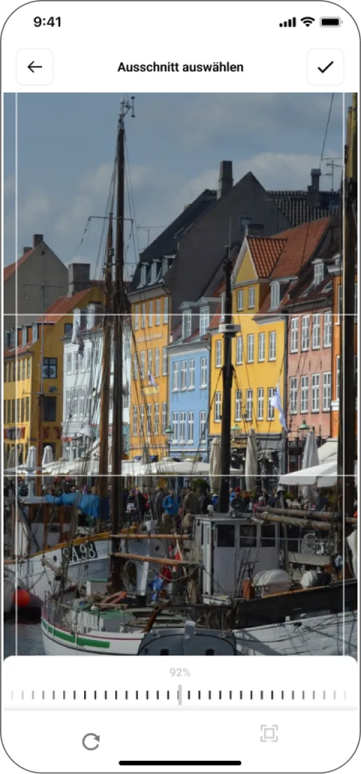 Auswahl und Anpassung eines Bildausschnitts zur optimalen Platzierung auf der Vorderseite der Postkarte.